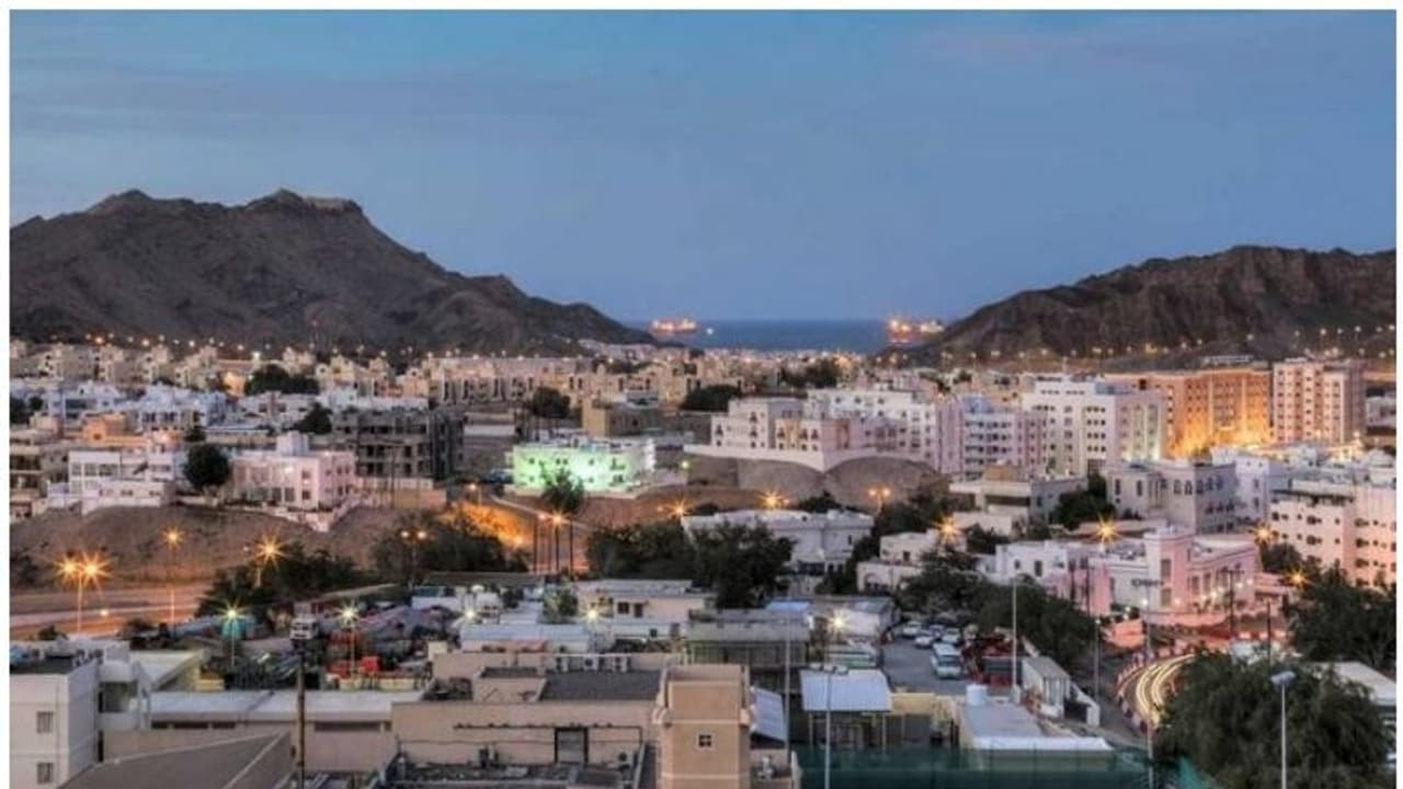 ലോക്ക്ഡൗണ്‍ ലംഘിച്ചാല്‍ കനത്ത പിഴ, കർഫ്യൂ നടപ്പിലാക്കേണ്ട സാഹചര്യമില്ലെന്ന് ഒമാൻ സുപ്രിം കമ്മറ്റി