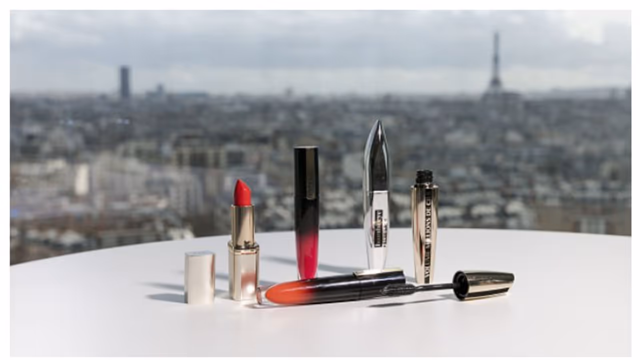 স্বামীকে বিরক্ত না করে মেকআপ করুন, লকডাউনে সময় কাটাতে পরামর্শ দিল দেশের সরকার