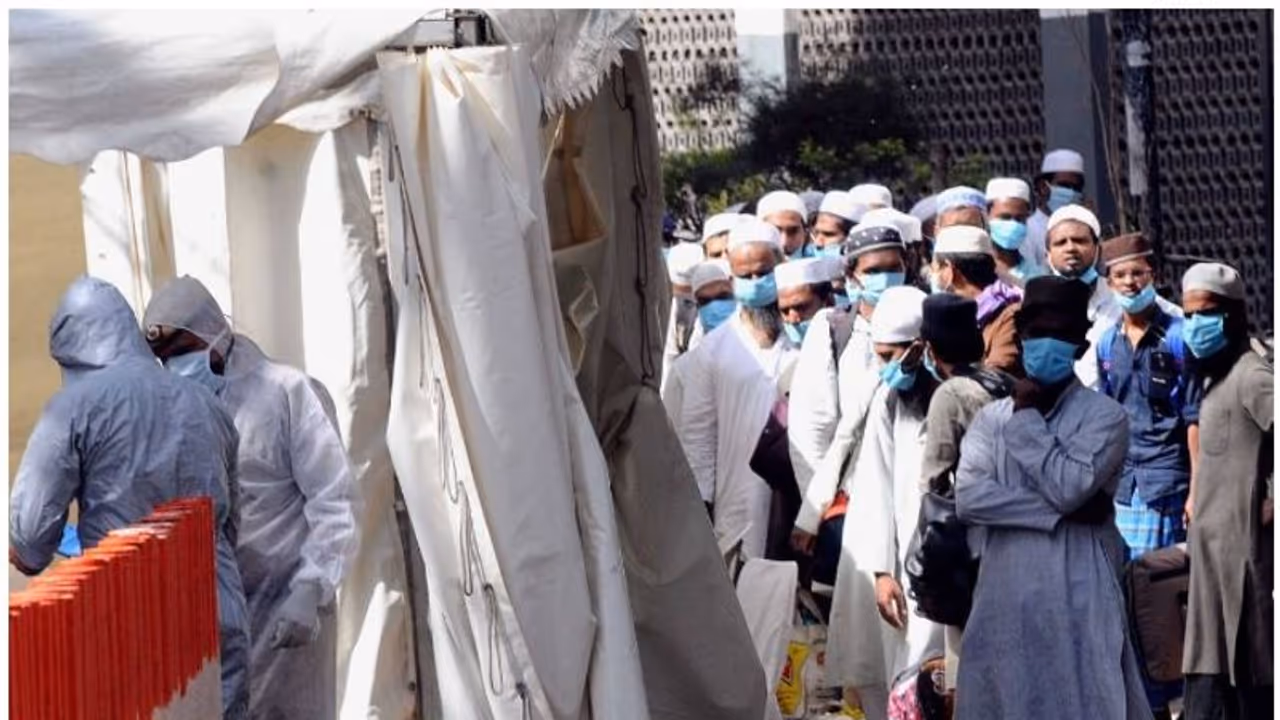 வைரஸ் தொற்றுடன் மாயமான 615 பேர் எங்கே.!! இன்னும் எத்தனை பேருக்கு நோய் பரவியதோ.? தூக்கம் இழந்த தமிழக அரசு. வைரஸ் தொற்றுடன் மாயமான 615 பேர் எங்கே.!! இன்னும் எத்தனை பேருக்கு நோய் பரவியதோ.? தூக்கம் இழந்த தமிழக அரசு.