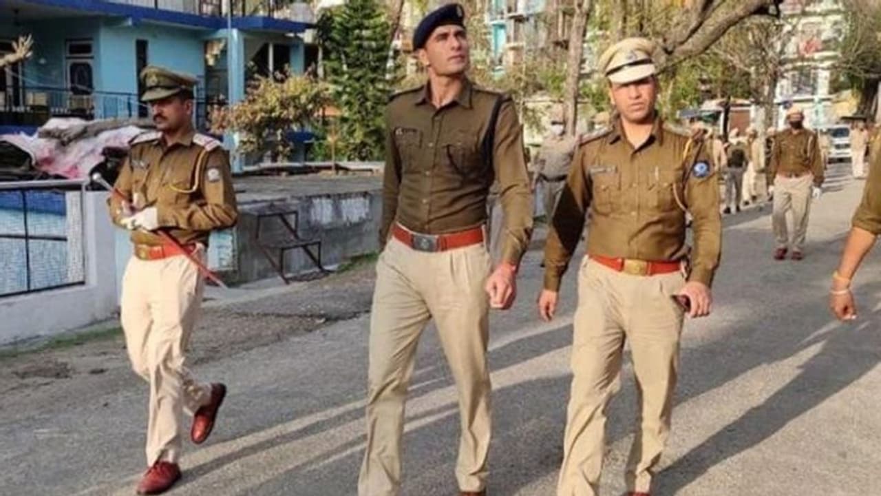 शब-ए-बारात में मुस्लिम रहें घर में , दिल्ली पुलिस ने दी सलाह