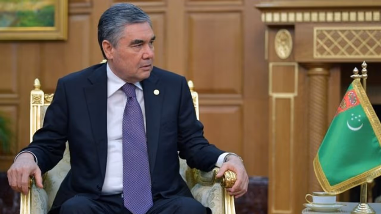 'കൊറോണയെ കുറിച്ച് ഒരക്ഷരം മിണ്ടരുത്', മാസ്ക് ധരിച്ചാലും അറസ്റ്റ്; വ്യത്യസ്ത ഉത്തരവുമായി ഒരു രാജ്യം 'കൊറോണയെ കുറിച്ച് ഒരക്ഷരം മിണ്ടരുത്', മാസ്ക് ധരിച്ചാലും അറസ്റ്റ്; വ്യത്യസ്ത ഉത്തരവുമായി ഒരു രാജ്യം