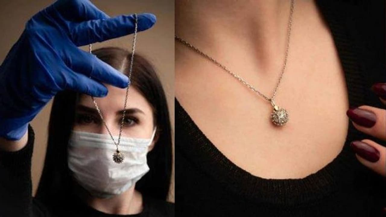 കൊറോണ വൈറസിന്‍റെ ആകൃതിയില്‍ പെന്‍ഡന്‍റ് ; വന്‍ വില്‍പനയെന്ന് റഷ്യന്‍ ജ്വല്ലറി ഉടമ