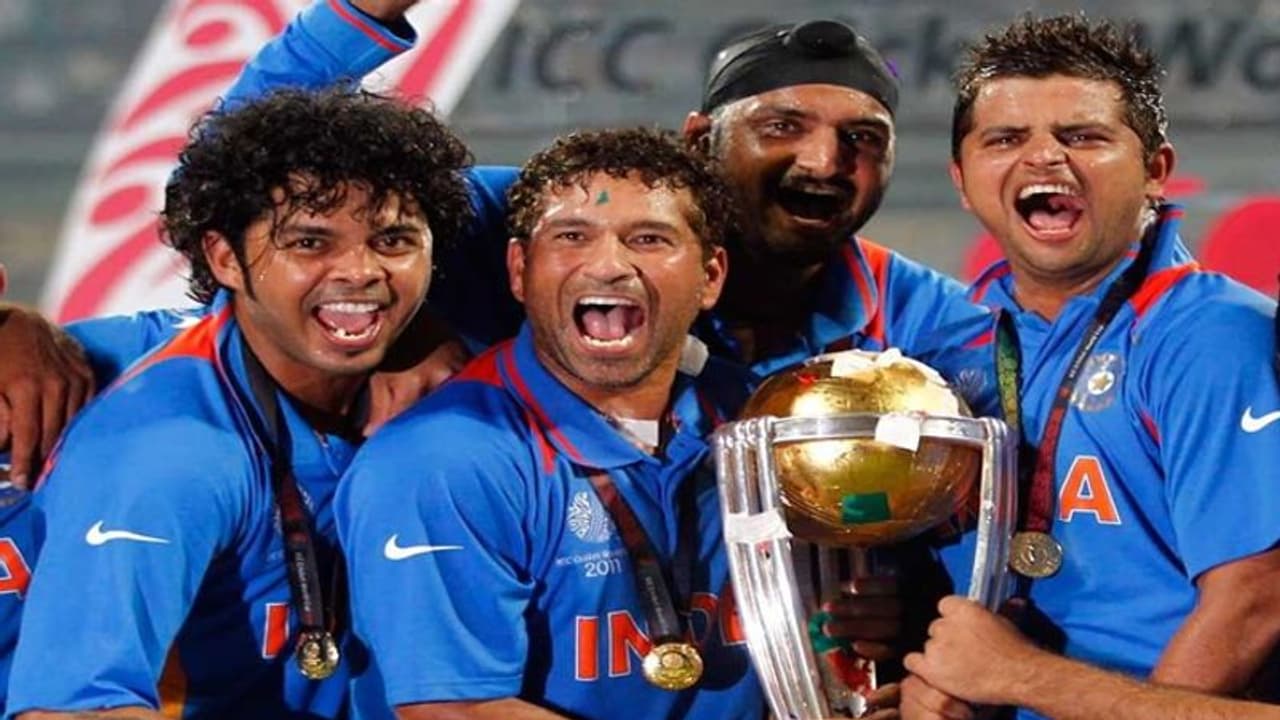 వరల్డ్కప్ విజయానికి పదేళ్లు... 2011 ప్రపంచకప్ మూమెంట్స్ను... వరల్డ్కప్ విజయానికి పదేళ్లు... 2011 ప్రపంచకప్ మూమెంట్స్ను...