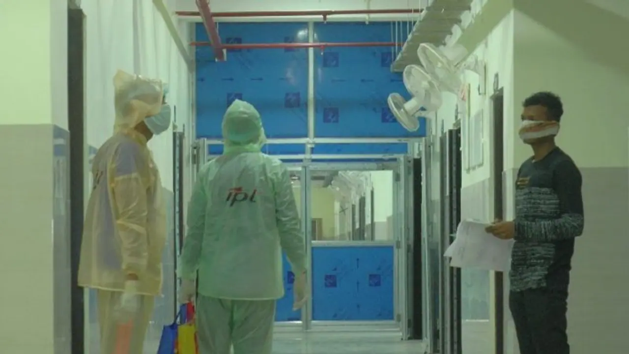 সংক্রমণ ঠেকাতে তৎপর জেলা প্রশাসন, মেদিনীপুরে চালু করোনা হাসপাতাল সংক্রমণ ঠেকাতে তৎপর জেলা প্রশাসন, মেদিনীপুরে চালু করোনা হাসপাতাল