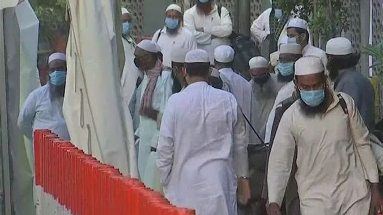 ఏపీలో కరోనా పాజిటివ్ కేసులు 161: 140 కేసులు ఢిల్లీ నుండి వచ్చినవారే ఏపీలో కరోనా పాజిటివ్ కేసులు 161: 140 కేసులు ఢిల్లీ నుండి వచ్చినవారే