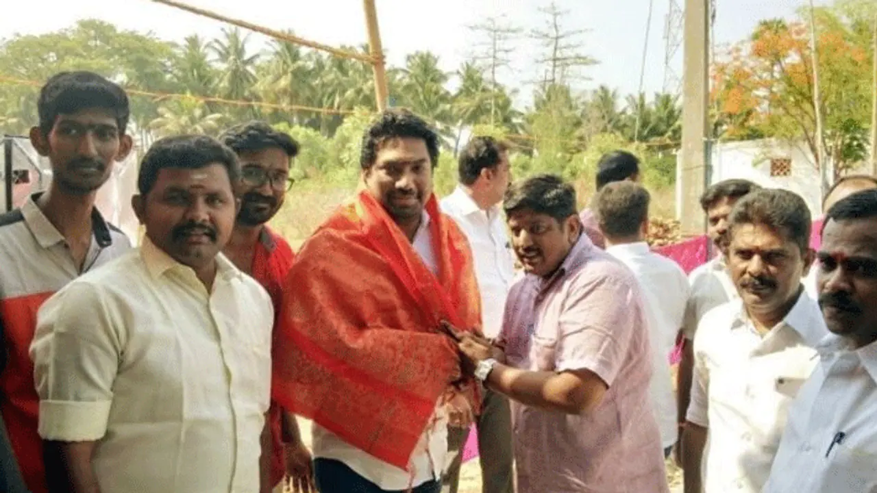 ஓ.பி.எஸ் இளையமகன் போட்டியிடப்போகும் தொகுதி... வெற்றிபெற வைக்குமா சாதி சனம்..? ஓ.பி.எஸ் இளையமகன் போட்டியிடப்போகும் தொகுதி... வெற்றிபெற வைக்குமா சாதி சனம்..?