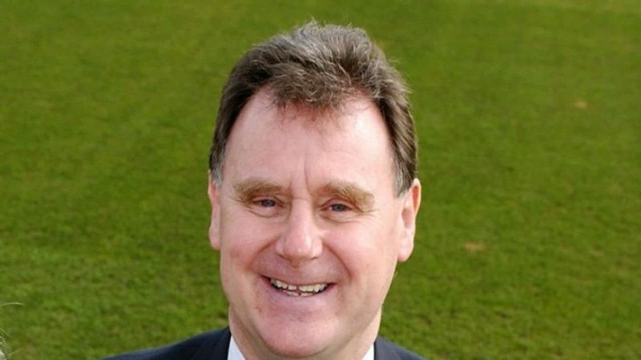 ക്രിക്കറ്റിലെ മഴ നിയമത്തിന്റെ ഉപജ്ഞാതാക്കളിലൊരാളായ ടോണി ലൂയിസ് അന്തരിച്ചു ക്രിക്കറ്റിലെ മഴ നിയമത്തിന്റെ ഉപജ്ഞാതാക്കളിലൊരാളായ ടോണി ലൂയിസ് അന്തരിച്ചു