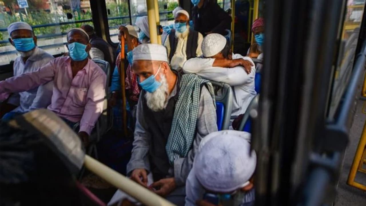 নিজামুদ্দিনের সমাবেশে 'মানববোমা', আত্মসমর্পণ করতে বললেন বিজেপি নেতা নিজামুদ্দিনের সমাবেশে 'মানববোমা', আত্মসমর্পণ করতে বললেন বিজেপি নেতা