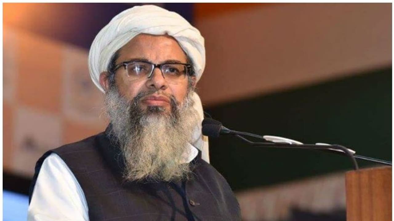 നമസ്കാരത്തിന്റെ പേരില് ലോക്ക്ഡൗണ് ലംഘിക്കുന്നത് ഹറാമെന്ന് ജംഇയ്യത്ത് ഉലമ ഹിന്ദ് തലവന് നമസ്കാരത്തിന്റെ പേരില് ലോക്ക്ഡൗണ് ലംഘിക്കുന്നത് ഹറാമെന്ന് ജംഇയ്യത്ത് ഉലമ ഹിന്ദ് തലവന്