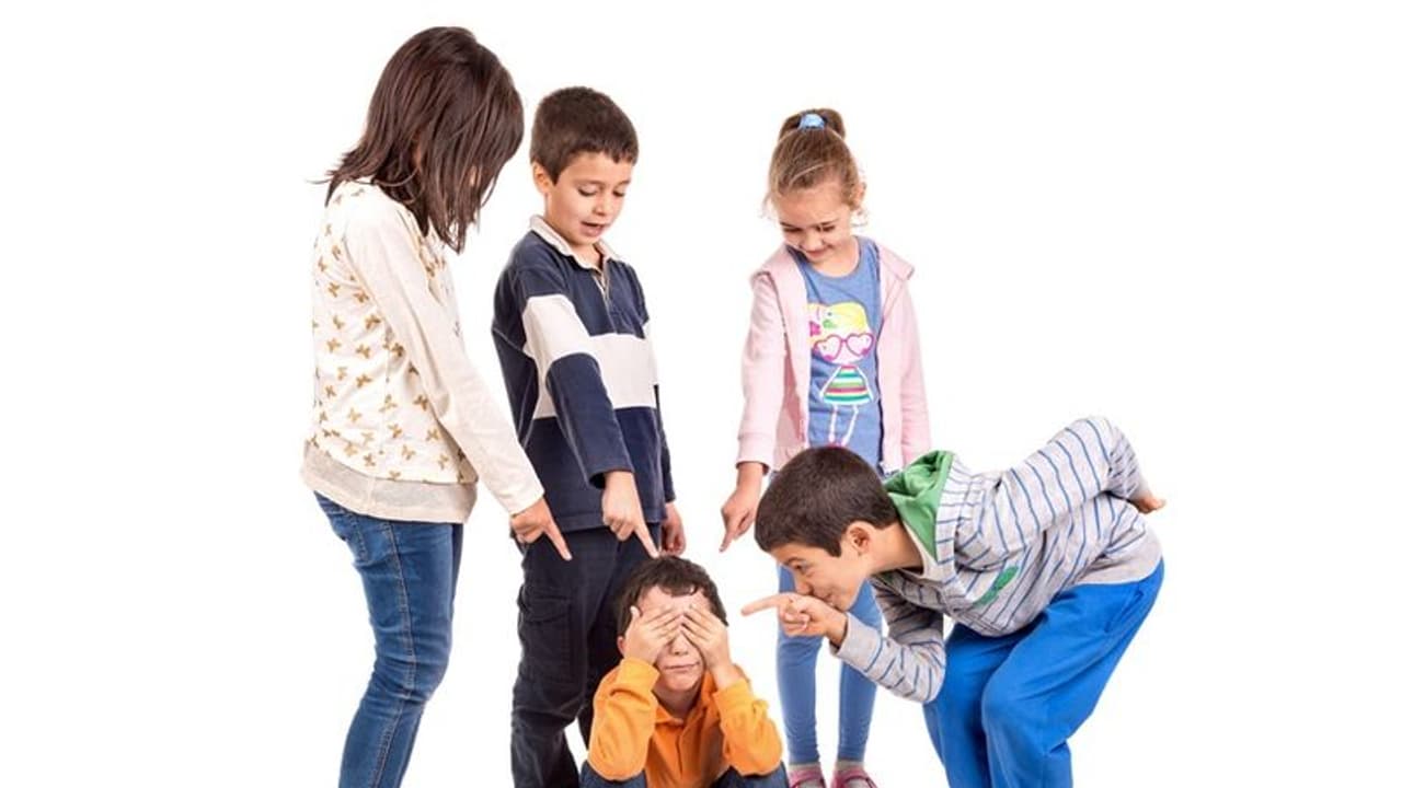 ‘హేయ్ అలెక్సా..’ వేధింపులు.. ఆరేళ్ల చిన్నారి పేరు మార్చాలంటూ కోర్టుకెక్కిన తల్లిదండ్రులు.. ఏమయిందంటే.. ‘హేయ్ అలెక్సా..’ వేధింపులు.. ఆరేళ్ల చిన్నారి పేరు మార్చాలంటూ కోర్టుకెక్కిన తల్లిదండ్రులు.. ఏమయిందంటే..