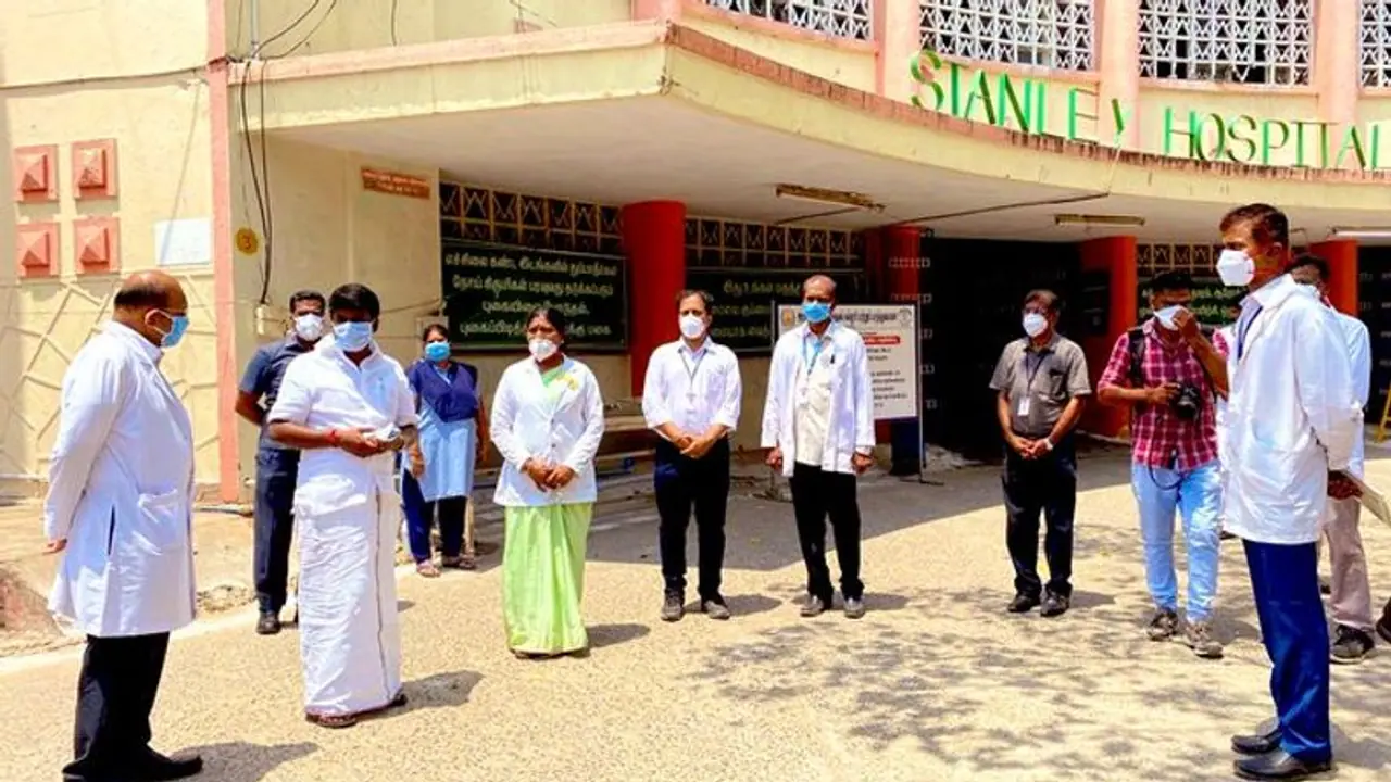 கொரோனா பாதிப்பில் மகாராஷ்டிராவை நெருங்கிய தமிழ்நாடு.. சென்னையில் உக்கிரம்.. மாவட்ட வாரியாக முழு விவரம்