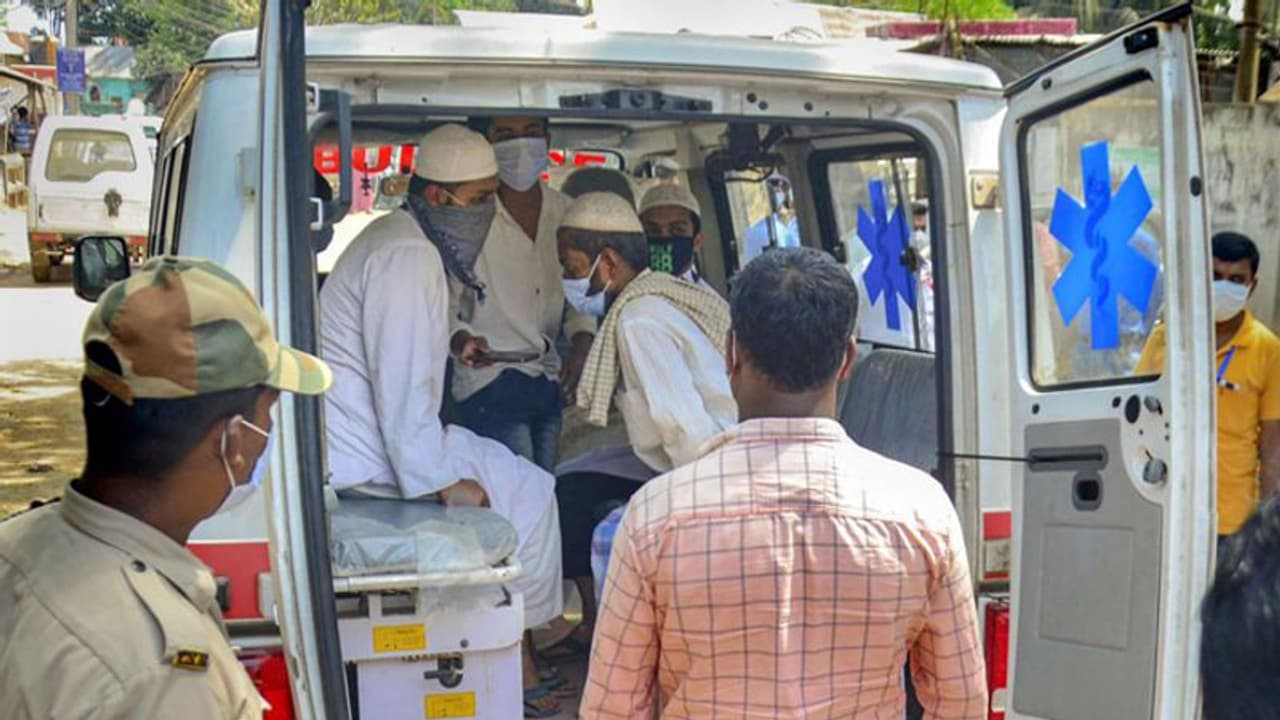 जमात में शामिल होने वाले लोगों की रिपोर्ट खतरनाक, 40 में से 34 लोग कोरोना पॉजिटिव जमात में शामिल होने वाले लोगों की रिपोर्ट खतरनाक, 40 में से 34 लोग कोरोना पॉजिटिव