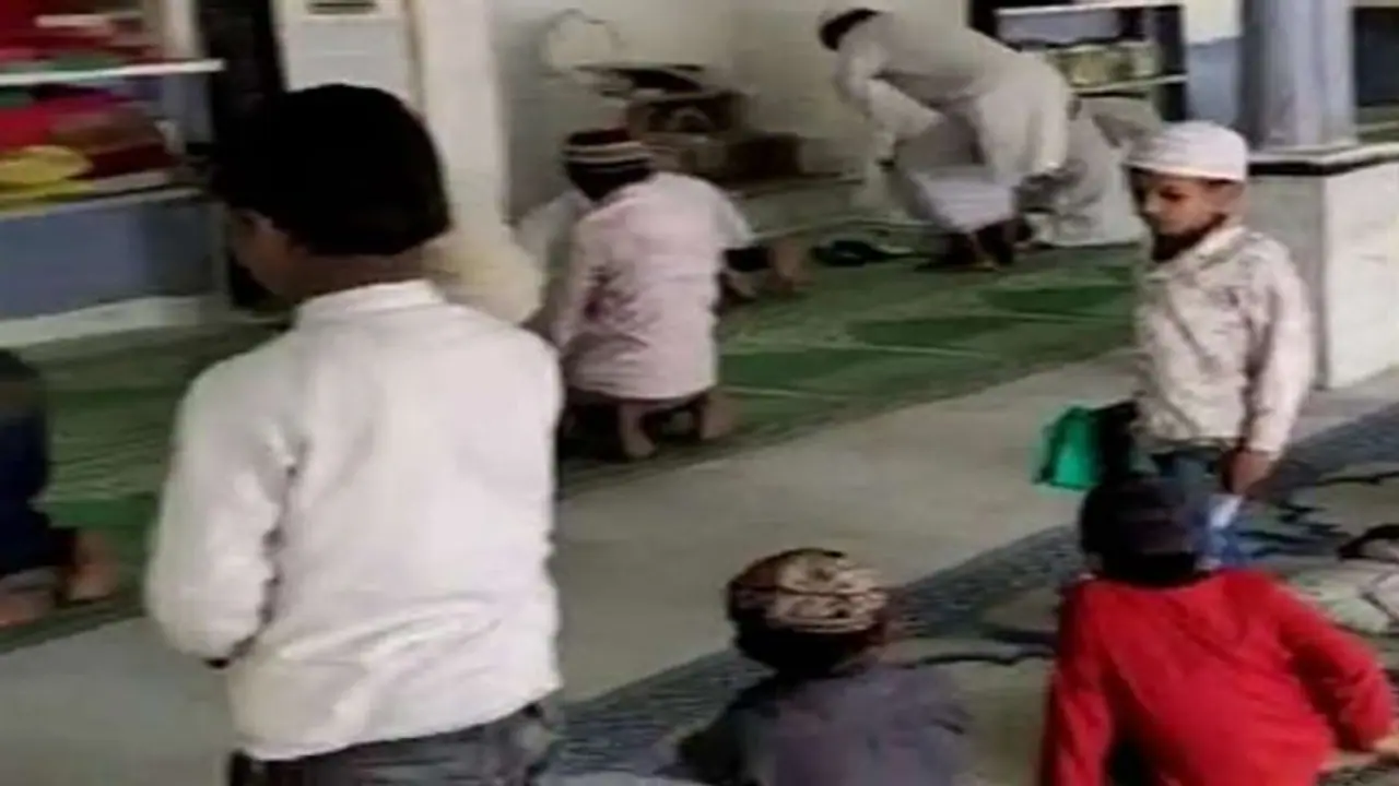 మర్కాజ్ నుంచి హైదరాబాద్ పాతబస్తీకి వచ్చిన విదేశీయులు వీరే మర్కాజ్ నుంచి హైదరాబాద్ పాతబస్తీకి వచ్చిన విదేశీయులు వీరే