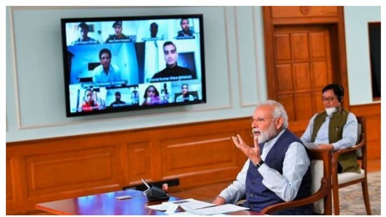 கொரோனா போரில் மோடி அரசு தொடர்ந்து தோல்வியடைந்து வருவதாக ராகுல்காந்தி குற்றச்சாட்டு.!!