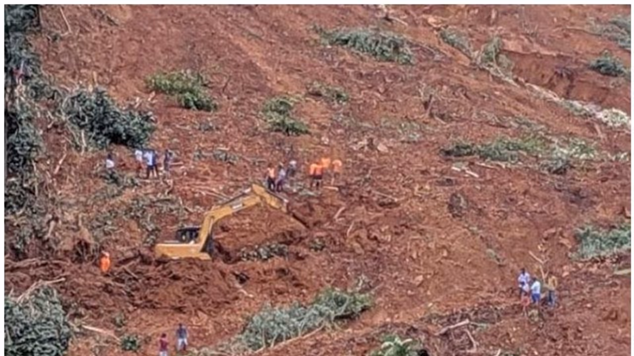 Mining mafia attempts to operate quarry during lockdown, sealed by collector Mining mafia attempts to operate quarry during lockdown, sealed by collector