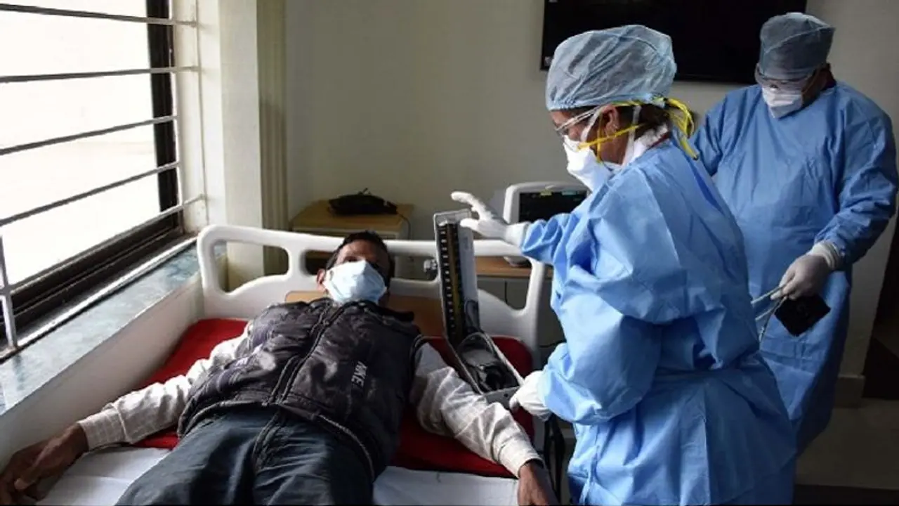 మెదక్ జిల్లాలో కొత్తగా మూడు కేసులు: ఆదిలాబాద్ జిల్లాలో ఒక్క రోజే 9 కేసులు మెదక్ జిల్లాలో కొత్తగా మూడు కేసులు: ఆదిలాబాద్ జిల్లాలో ఒక్క రోజే 9 కేసులు