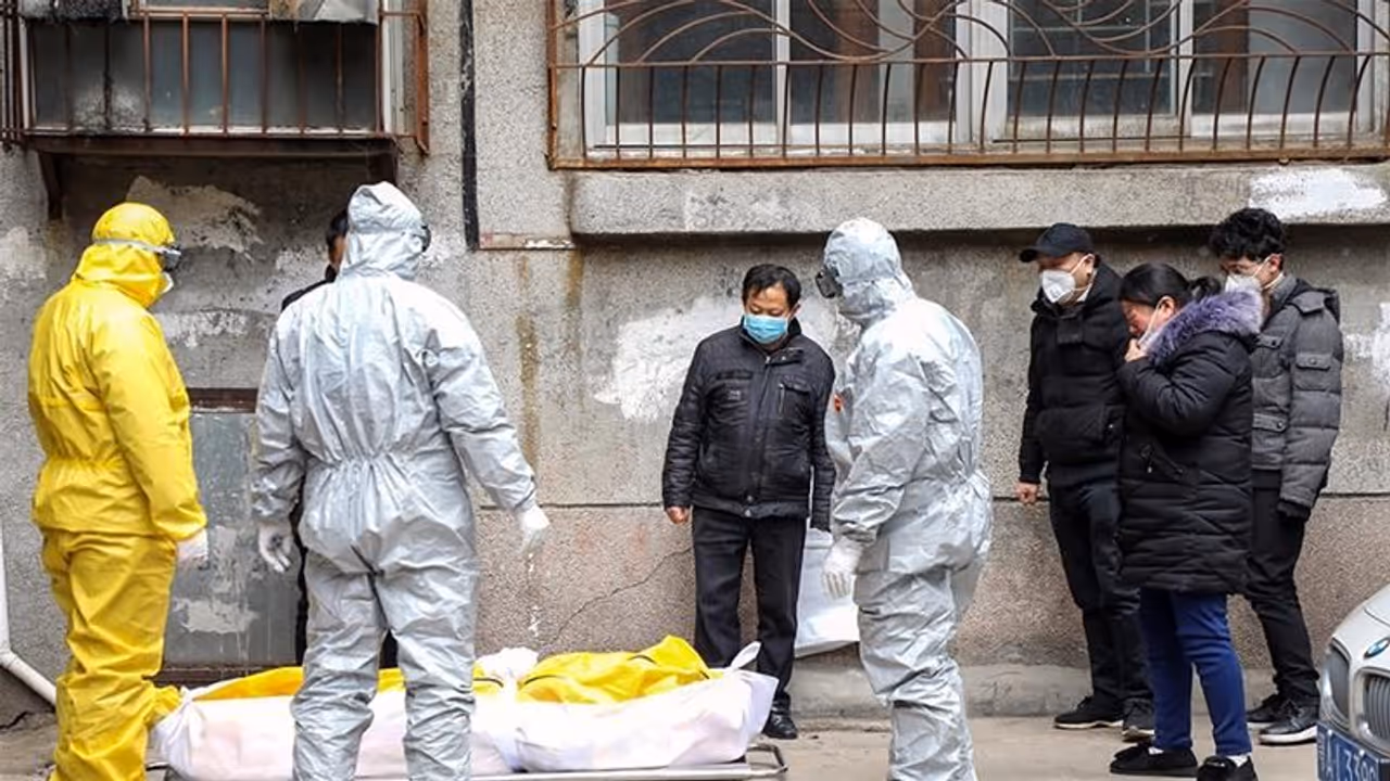 കൊവിഡ് ബാധിച്ചു മരിച്ചയാളിന്റെ മൃതദേഹം ദഹിപ്പിച്ചതിനെച്ചൊല്ലി ശ്രീലങ്കയിൽ വിവാദം; സുരക്ഷയോ മതാചാരമോ പ്രധാനം? കൊവിഡ് ബാധിച്ചു മരിച്ചയാളിന്റെ മൃതദേഹം ദഹിപ്പിച്ചതിനെച്ചൊല്ലി ശ്രീലങ്കയിൽ വിവാദം; സുരക്ഷയോ മതാചാരമോ പ്രധാനം?