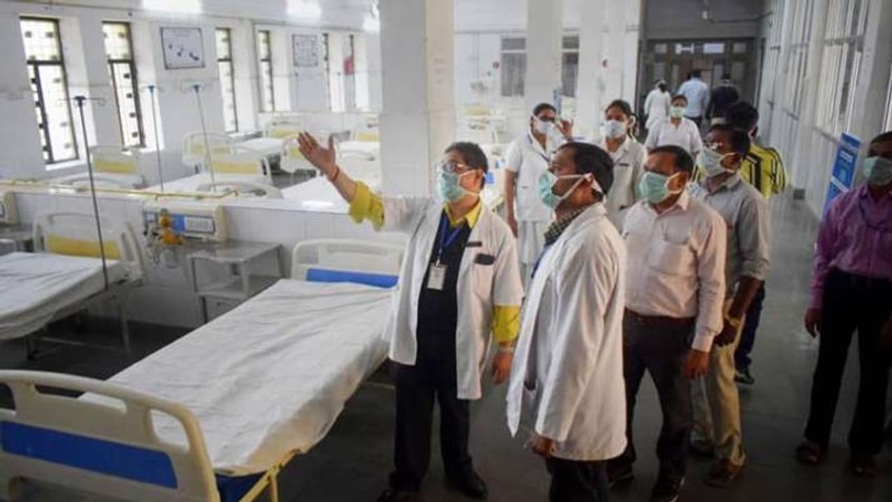 প্রিন্স চার্লস কে নিয়ে মিথ্যে দাবি, তারপরই মোদী সরকারের সঙ্গে সরাসরি সংঘাতে প্রেস কাউন্সিল প্রিন্স চার্লস কে নিয়ে মিথ্যে দাবি, তারপরই মোদী সরকারের সঙ্গে সরাসরি সংঘাতে প্রেস কাউন্সিল