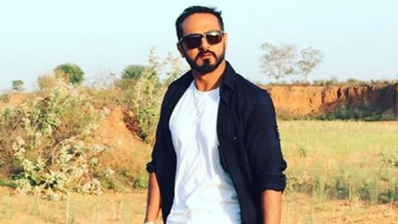 ময়ূরের পর তিমি মাছ, দূষণমুক্ত মুম্বইয়ে একে একে দেখা মিলছে নানা জীবের ময়ূরের পর তিমি মাছ, দূষণমুক্ত মুম্বইয়ে একে একে দেখা মিলছে নানা জীবের