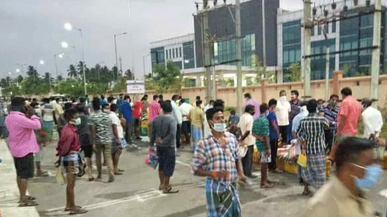 எவ்வளவு சொன்னாலும் திருந்தாத ஜென்மங்கள்... இந்த 21 நாள் கறி சாப்பிடலனா குடியா மூழ்கிபோயிடும்..! எவ்வளவு சொன்னாலும் திருந்தாத ஜென்மங்கள்... இந்த 21 நாள் கறி சாப்பிடலனா குடியா மூழ்கிபோயிடும்..!