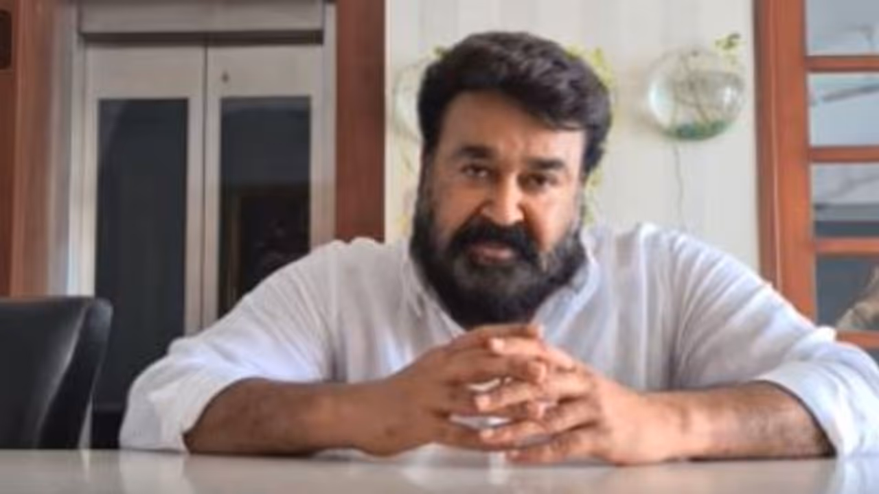 'പ്രത്യാശയുടെ ദീപസ്തംഭമാകട്ടെ ആ വെളിച്ചം'; ഐക്യദീപത്തില് പങ്കാളികളാവാന് അഭ്യര്ഥിച്ച് മോഹന്ലാല് 'പ്രത്യാശയുടെ ദീപസ്തംഭമാകട്ടെ ആ വെളിച്ചം'; ഐക്യദീപത്തില് പങ്കാളികളാവാന് അഭ്യര്ഥിച്ച് മോഹന്ലാല്