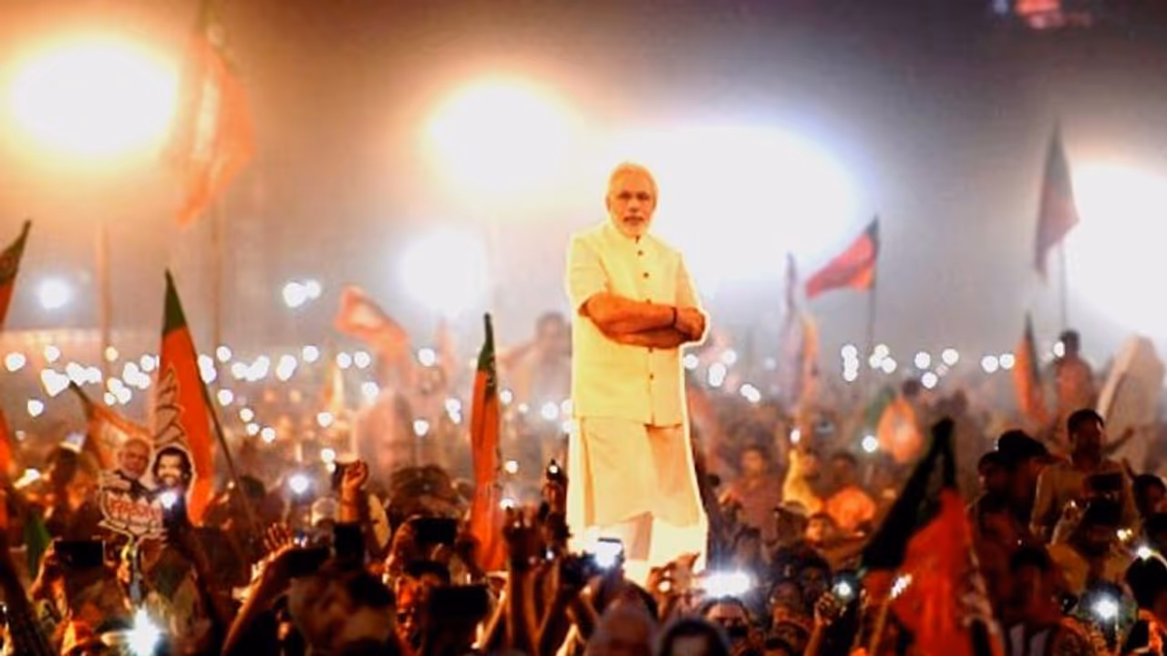 ஒற்றுமையால் கொரோனவை விரட்டுவோம்..! 9 மணிக்கு 9 நிமிடம் விளக்கேற்ற சொன்ன பிரபல நடிகர்!