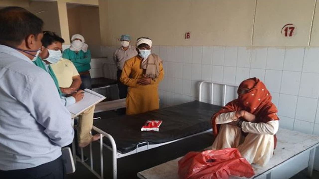 ফের নতুন কীর্তি তবলিগিদের, এবার হাসপাতালের আইসোলেশন থেকে পালাল করোনা আক্রান্ত ফের নতুন কীর্তি তবলিগিদের, এবার হাসপাতালের আইসোলেশন থেকে পালাল করোনা আক্রান্ত