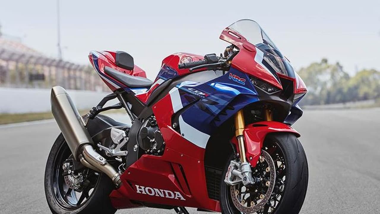 10 ലക്ഷം രൂപ വിലക്കിഴിവില്‍ ഈ ബൈക്ക് ഇപ്പോള്‍ സ്വന്തമാക്കാം!