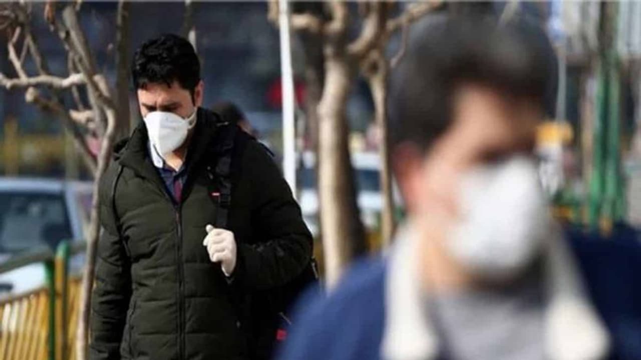 కరోనా వైరస్: ఉమ్మేయడంపై తెలంగాణ ప్రభుత్వం నిషేధం కరోనా వైరస్: ఉమ్మేయడంపై తెలంగాణ ప్రభుత్వం నిషేధం