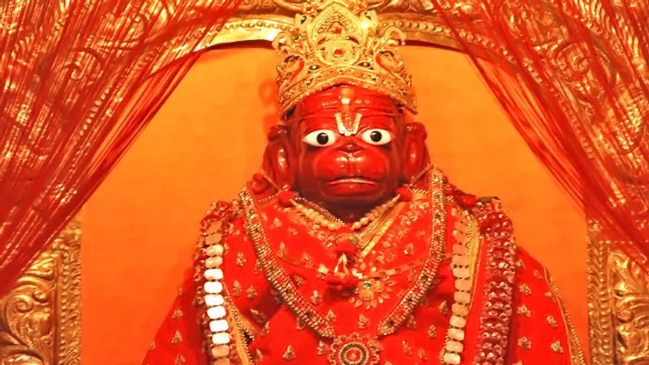 हनुमानजी को क्यों चढ़ाते हैं सिंदूर का चोला? जानिए क्या है इस परंपरा से जुड़ी कथा हनुमानजी को क्यों चढ़ाते हैं सिंदूर का चोला? जानिए क्या है इस परंपरा से जुड़ी कथा