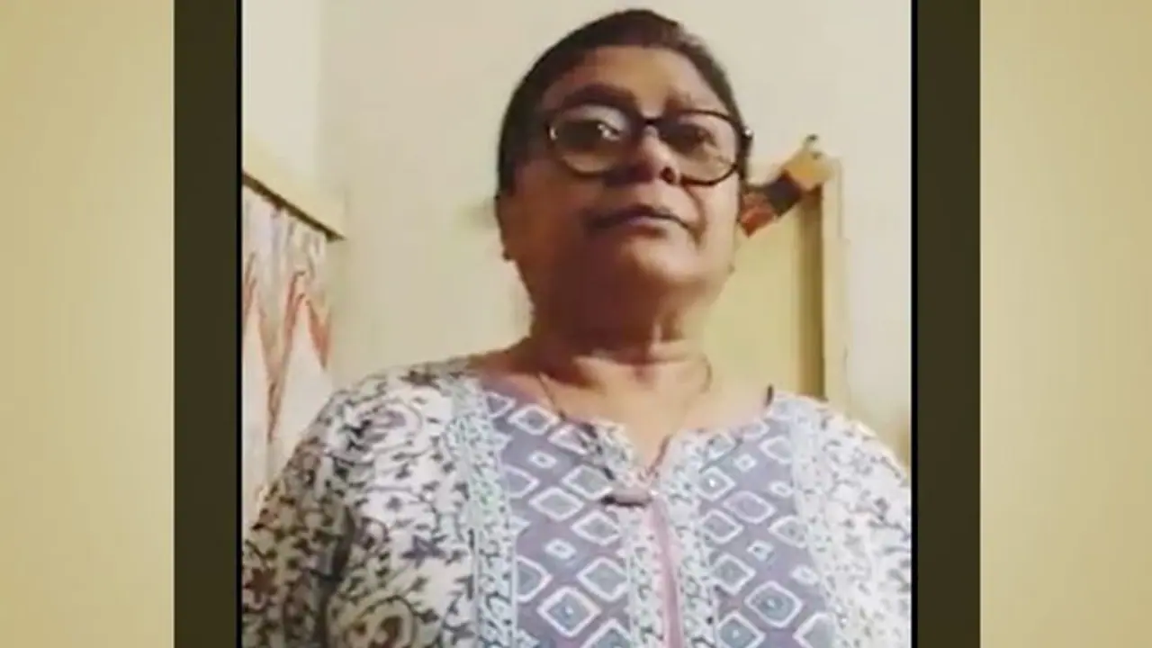 'কথা না শুনে খালি খালি ঘর সে নিকাল তা হ্যাঁয়', করোনা সচেতনতায় প্রবীণার এই বার্তায় হাসির রোল 'কথা না শুনে খালি খালি ঘর সে নিকাল তা হ্যাঁয়', করোনা সচেতনতায় প্রবীণার এই বার্তায় হাসির রোল