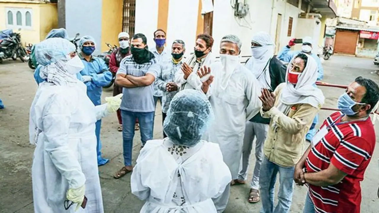 We are ashamed: Muslim society apologises to health workers In Indore We are ashamed: Muslim society apologises to health workers In Indore