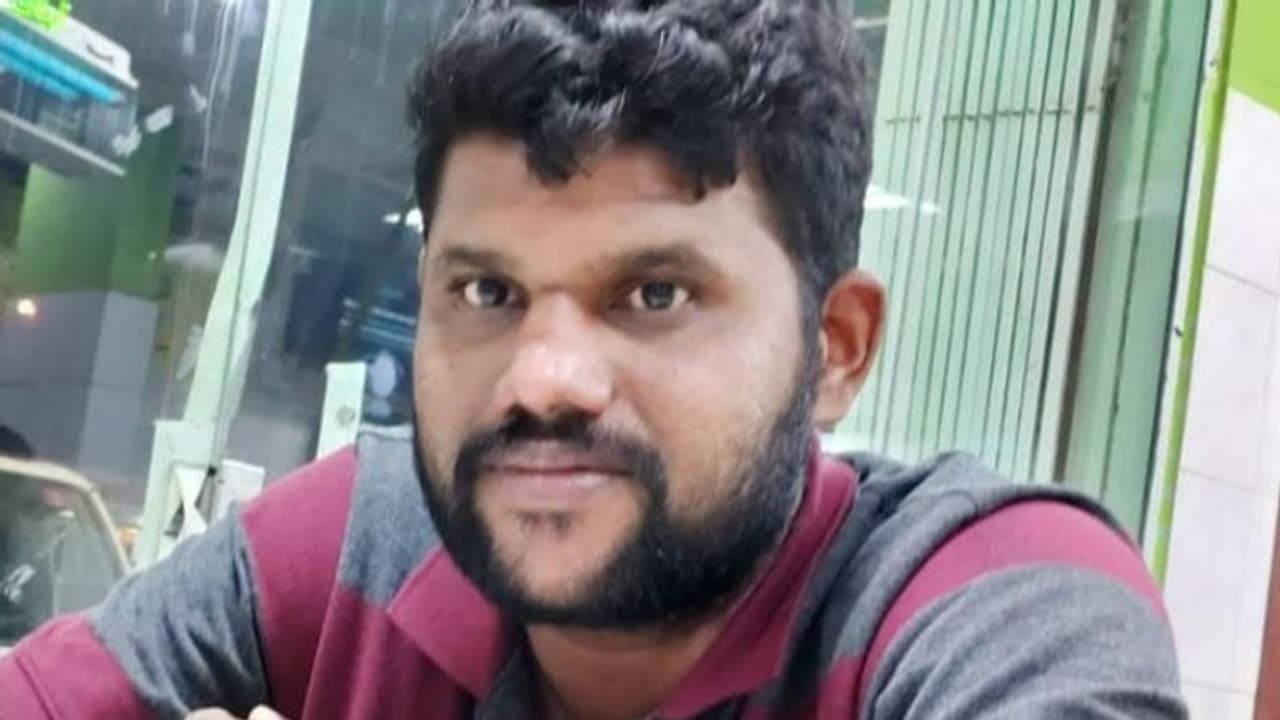 ഹൃദായാഘാതം മൂലം പ്രവാസി മലയാളി മരിച്ചു ഹൃദായാഘാതം മൂലം പ്രവാസി മലയാളി മരിച്ചു