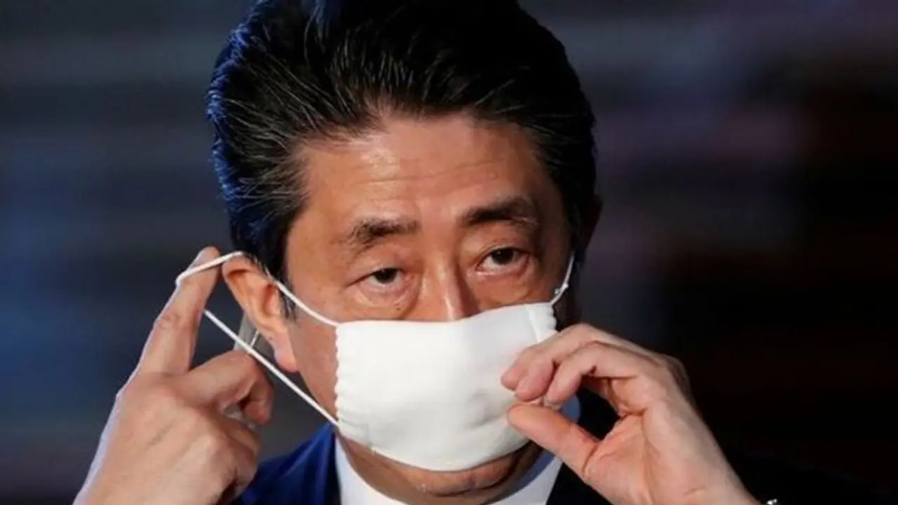 ஜப்பானில் அவசர பிரகடனம்..!! காட்டுத்தீயாக பரவும் கொரோனாவால் முடங்குகிறது 6 மாகாணங்கள்..!! ஜப்பானில் அவசர பிரகடனம்..!! காட்டுத்தீயாக பரவும் கொரோனாவால் முடங்குகிறது 6 மாகாணங்கள்..!!