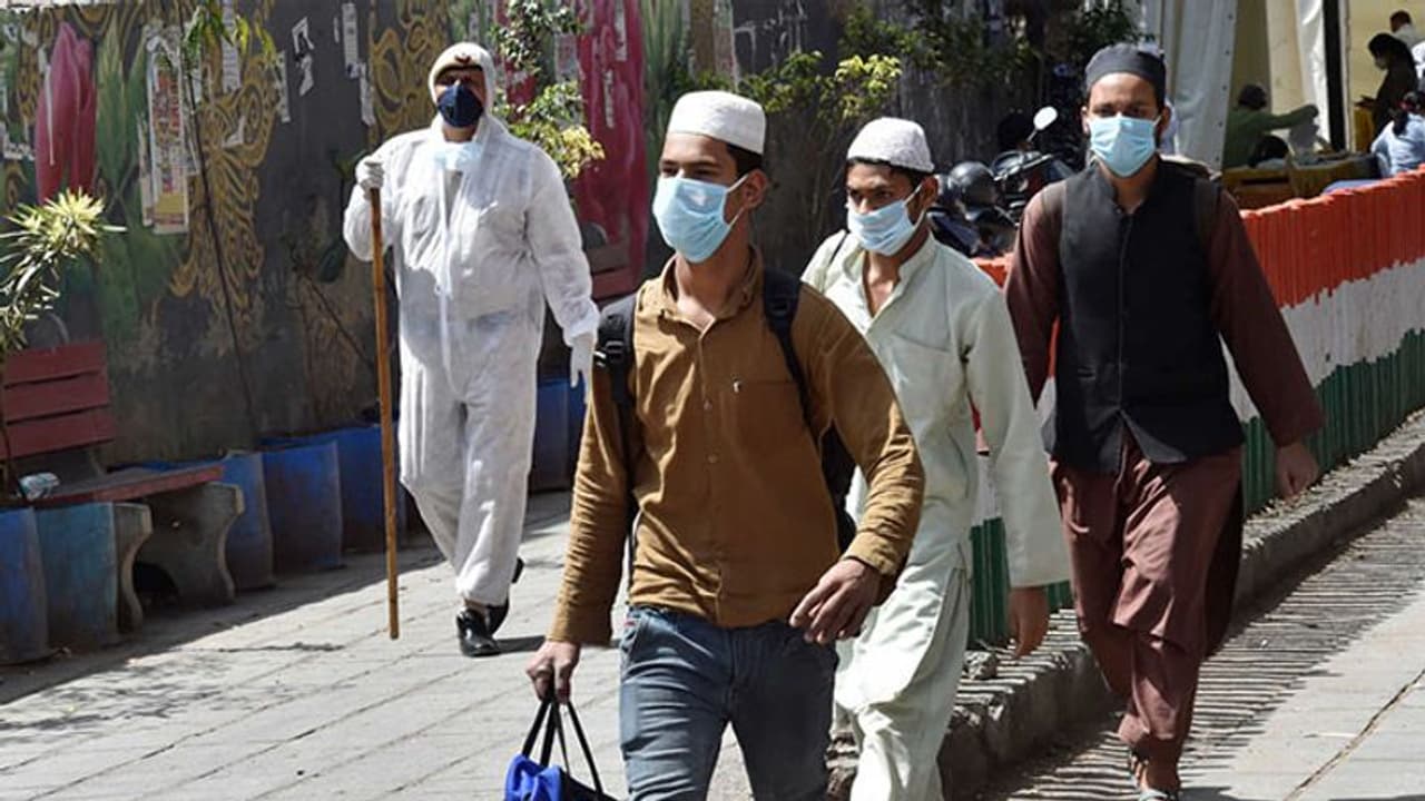 ಕ್ವಾರಂಟೈನ್ ಸ್ಥಳದಲ್ಲಿ ಮಲ ವಿಸರ್ಜನೆ: ತಬ್ಲೀಘಿಗಳಿಂದ ಮತ್ತೆ ದುರ್ವರ್ತನೆ! ಕ್ವಾರಂಟೈನ್ ಸ್ಥಳದಲ್ಲಿ ಮಲ ವಿಸರ್ಜನೆ: ತಬ್ಲೀಘಿಗಳಿಂದ ಮತ್ತೆ ದುರ್ವರ್ತನೆ!