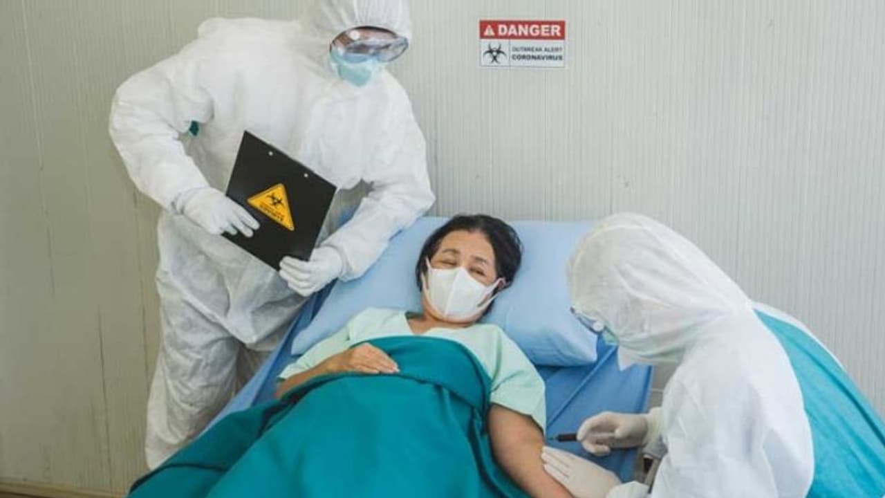 എന്തുകൊണ്ട് ഡോക്ടർമാരെക്കാൾ നഴ്സുമാർക്ക് കൂടുതലായി കൊവിഡ് പിടിപെടുന്നു?