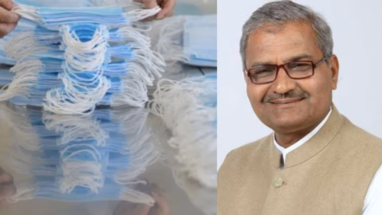 കൊവിഡ് 19: ആദ്യം തയ്യല് പഠിച്ചു, പിന്നാലെ സ്വന്തമായി മാസ്കുകൾ തയ്ച്ച് ജനങ്ങൾക്ക് വിതരണം ചെയ്ത് ബിജെപി എംപി കൊവിഡ് 19: ആദ്യം തയ്യല് പഠിച്ചു, പിന്നാലെ സ്വന്തമായി മാസ്കുകൾ തയ്ച്ച് ജനങ്ങൾക്ക് വിതരണം ചെയ്ത് ബിജെപി എംപി