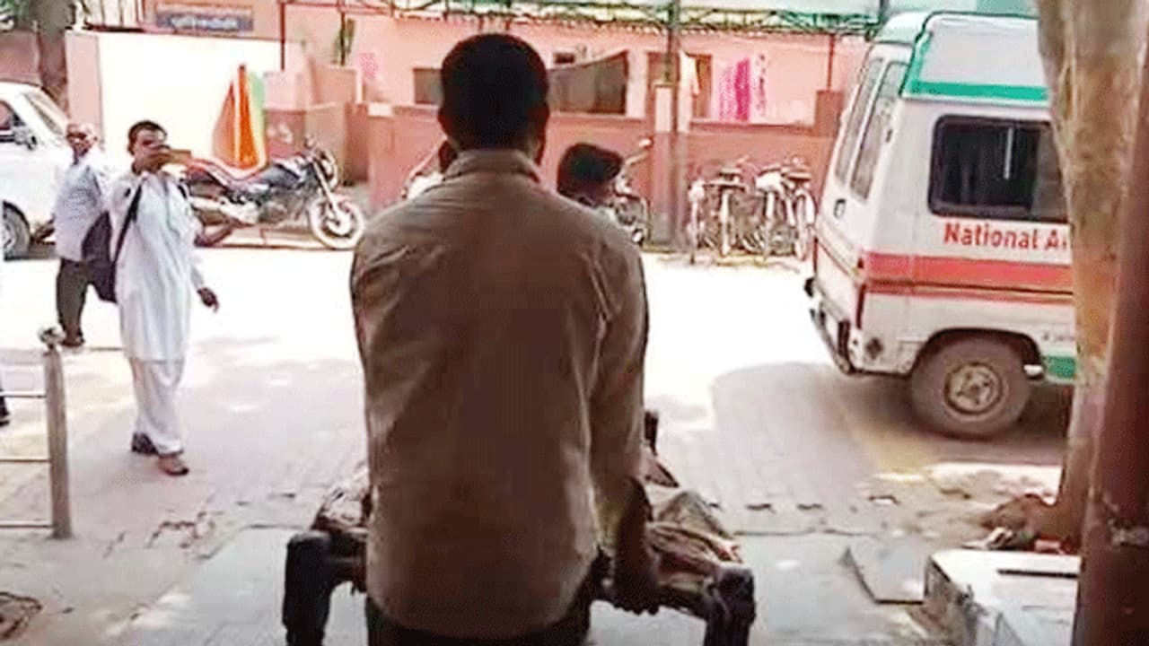 कोरोना की दहशत की बीच दिखा एक मां का विकराल रूप, पहले 3 बच्चों को दी दर्दनाक मौत..फिर खुद भी मर गई कोरोना की दहशत की बीच दिखा एक मां का विकराल रूप, पहले 3 बच्चों को दी दर्दनाक मौत..फिर खुद भी मर गई