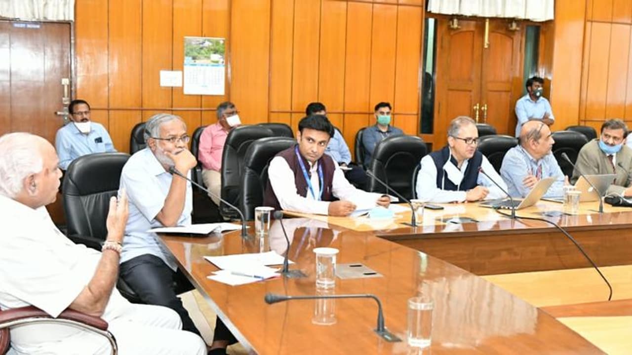 ಟಾಸ್ಕ್ ಫೋರ್ಟ್‌ ತಂಡದಿಂದ ಸಿಎಂಗೆ ವರದಿ: ಲಾಕ್‌ಡೌನ್ ತೆರವು ಮಾಡ್ಬೇಕಾ? ಬೇಡ್ವಾ?