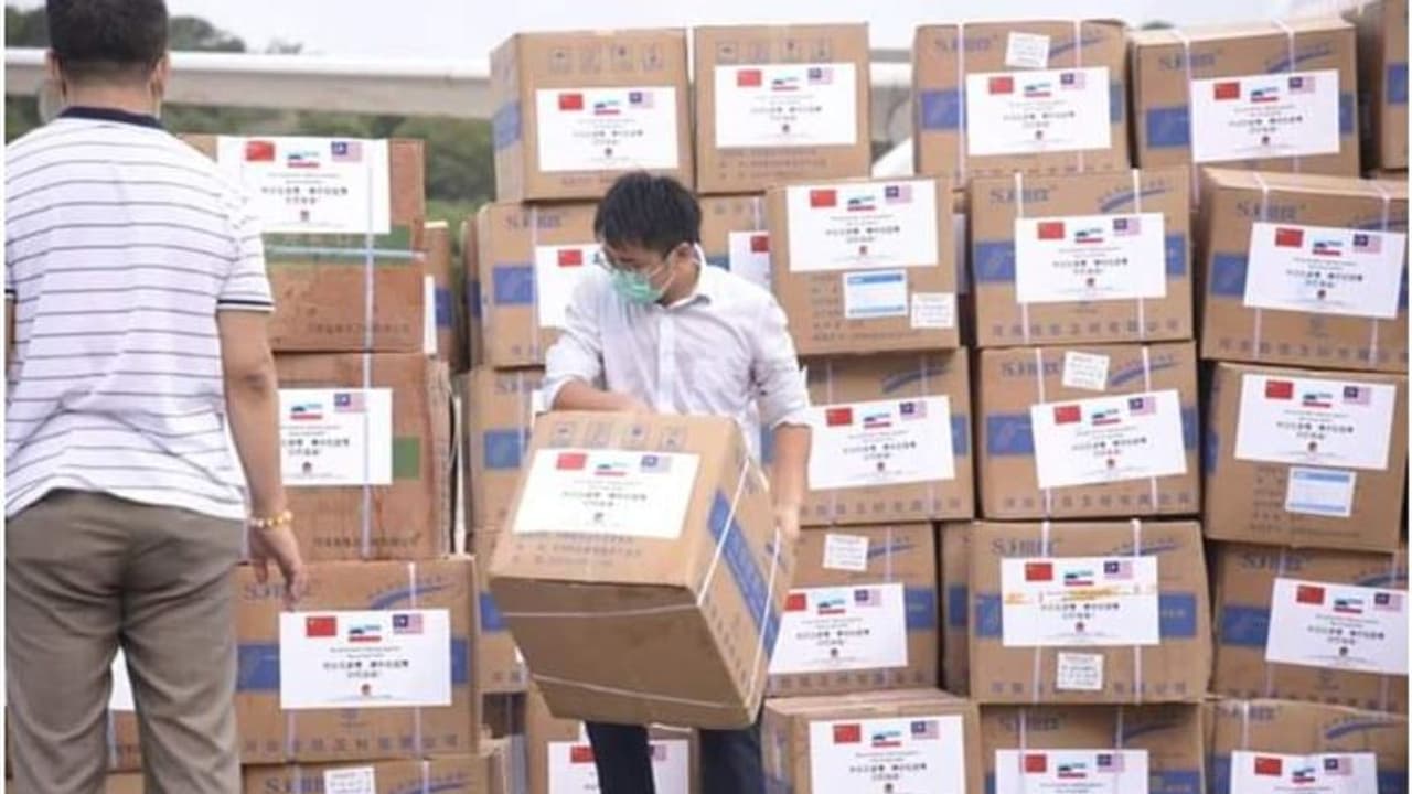 இந்திய நண்பனுக்கு சீனா அனுப்பிய தரமான கருவிகள்..!! விமானத்தில் வந்திறங்கிய 6.5 லட்சம் ரேபிட் டெஸ்ட் கிட்.!! இந்திய நண்பனுக்கு சீனா அனுப்பிய தரமான கருவிகள்..!! விமானத்தில் வந்திறங்கிய 6.5 லட்சம் ரேபிட் டெஸ்ட் கிட்.!!