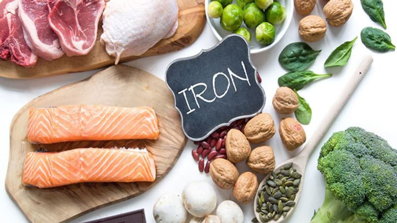 ഇരുമ്പിന്റെ കുറവ് നിസാരമായി കാണേണ്ട; ഈ ഭക്ഷണങ്ങൾ ശീലമാക്കൂ ഇരുമ്പിന്റെ കുറവ് നിസാരമായി കാണേണ്ട; ഈ ഭക്ഷണങ്ങൾ ശീലമാക്കൂ