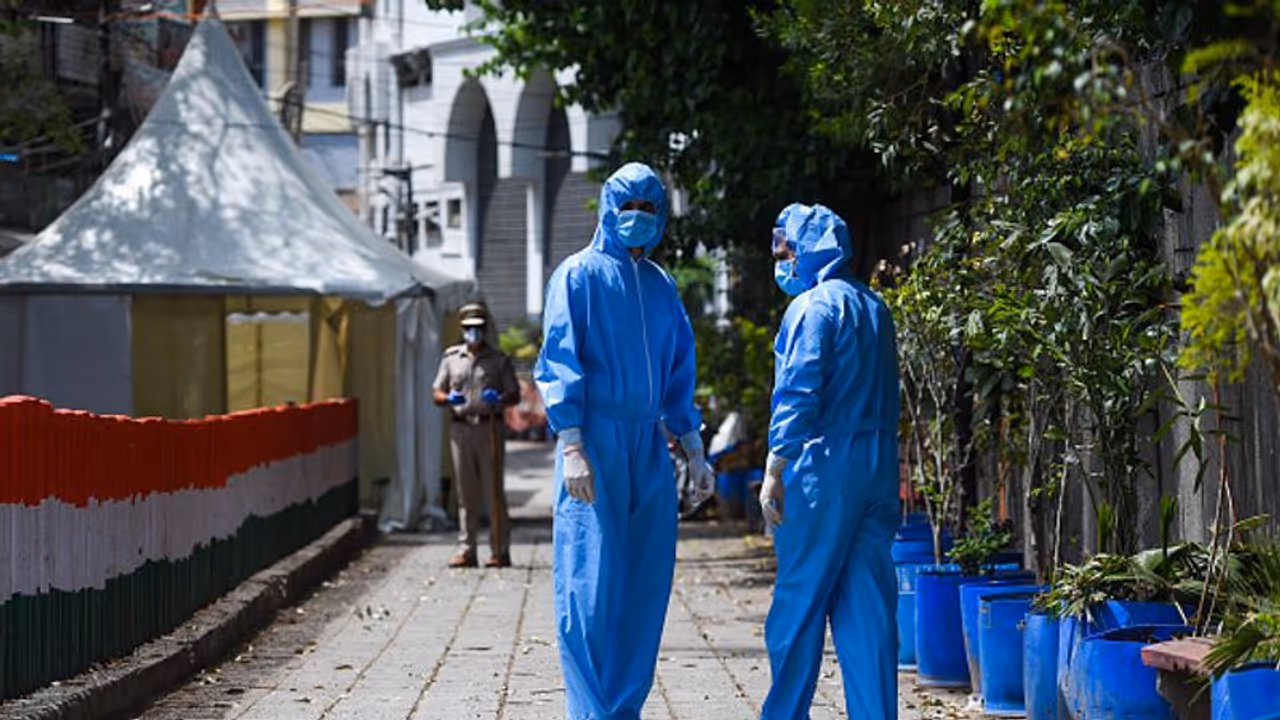 নিজামুদ্দিনকাণ্ডের রেশ, ১০ বছরের কালো তালিকাভুক্ত প্রায় ২ হাজার তাবলিগি জামাত সদস্য নিজামুদ্দিনকাণ্ডের রেশ, ১০ বছরের কালো তালিকাভুক্ত প্রায় ২ হাজার তাবলিগি জামাত সদস্য
