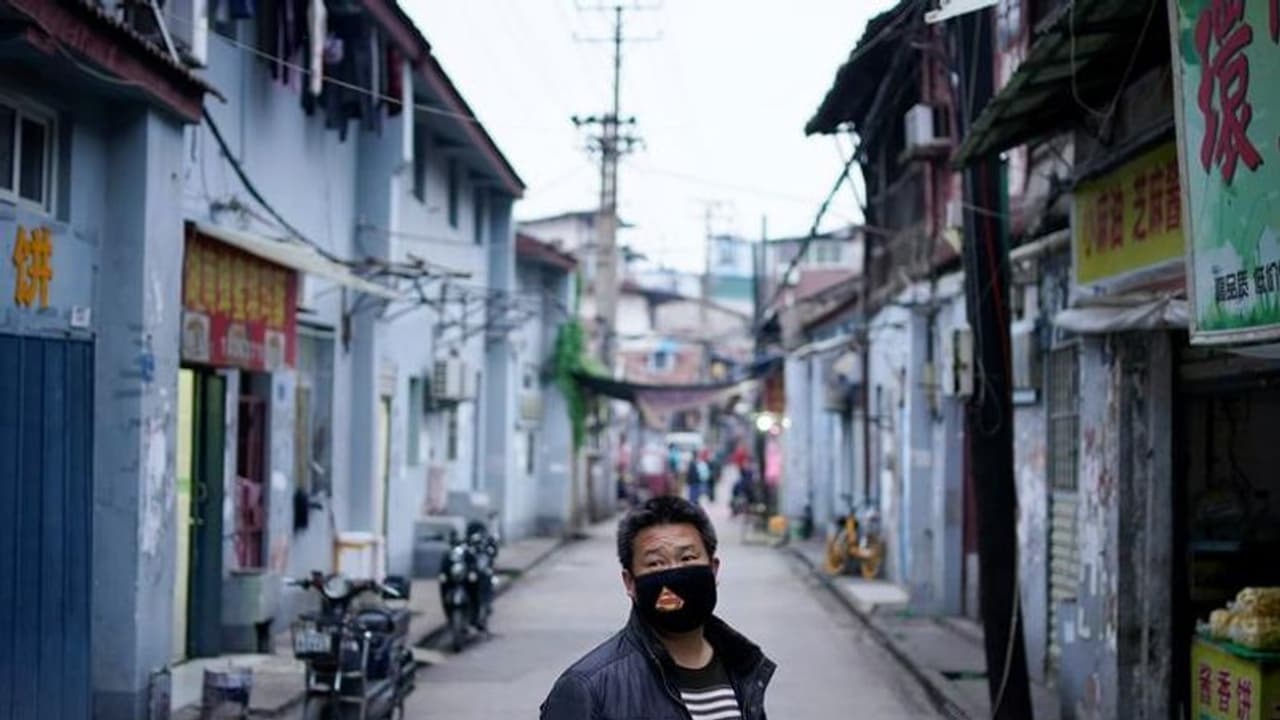 ಕೊರೋನಾ ನಿಯಂತ್ರಿಸಲು ಚೀನಾ ಕೈಗೊಂಡಿತ್ತು ಮಹತ್ವದ ನಿರ್ಧಾರ, ವುಹಾನ್ನಲ್ಲಿನ ಭಾರತೀಯರಿಂದ ಬಹಿರಂಗ! ಕೊರೋನಾ ನಿಯಂತ್ರಿಸಲು ಚೀನಾ ಕೈಗೊಂಡಿತ್ತು ಮಹತ್ವದ ನಿರ್ಧಾರ, ವುಹಾನ್ನಲ್ಲಿನ ಭಾರತೀಯರಿಂದ ಬಹಿರಂಗ!