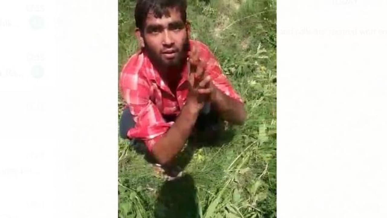 കൊറോണ പരത്തുന്നുവെന്നാരോപിച്ച് യുവാവിന് ആള്ക്കൂട്ട മര്ദ്ദനം, ഗുരുതര പരിക്ക് കൊറോണ പരത്തുന്നുവെന്നാരോപിച്ച് യുവാവിന് ആള്ക്കൂട്ട മര്ദ്ദനം, ഗുരുതര പരിക്ക്