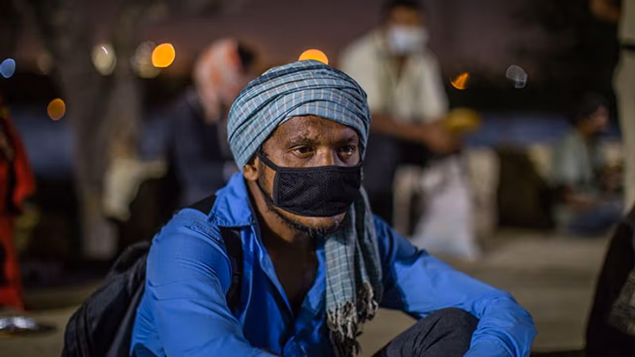 திருடர்கள் மூலம் போலீசாருக்கு பரவிய கொரோனா... அதிர்ச்சியில் நீதிபதி போட்ட உத்தரவு..! திருடர்கள் மூலம் போலீசாருக்கு பரவிய கொரோனா... அதிர்ச்சியில் நீதிபதி போட்ட உத்தரவு..!