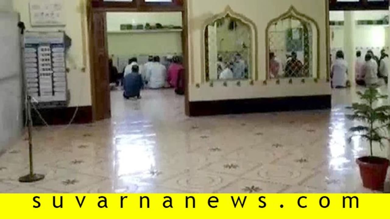 ಮಸೀದಿಯೊಳಗೆ ಒಟ್ಟಾಗಿ ಸೇರಿದ 40 ಜನರ ಮೇಲೆ ಪ್ರಕರಣ ದಾಖಲು