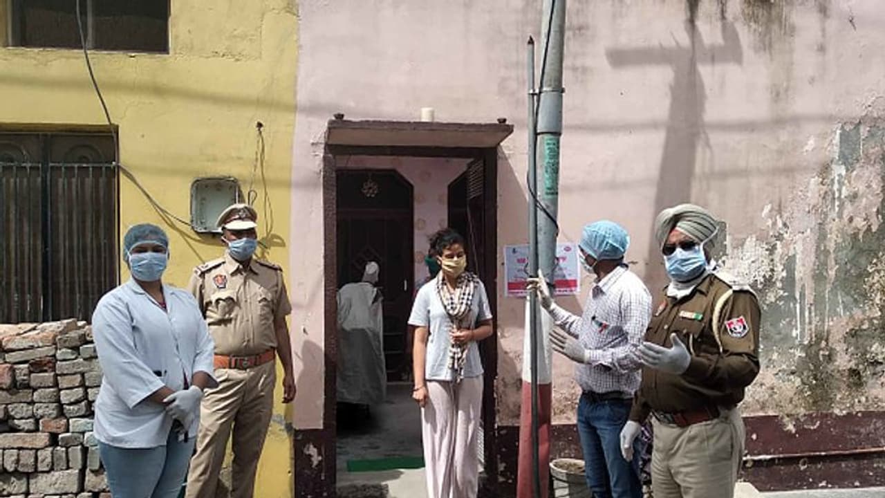 ഇന്ത്യയിൽ കൊവിഡ് മരണം 206; 24 മണിക്കൂറിനിടെ മരിച്ചത് 37 പേർ ഇന്ത്യയിൽ കൊവിഡ് മരണം 206; 24 മണിക്കൂറിനിടെ മരിച്ചത് 37 പേർ