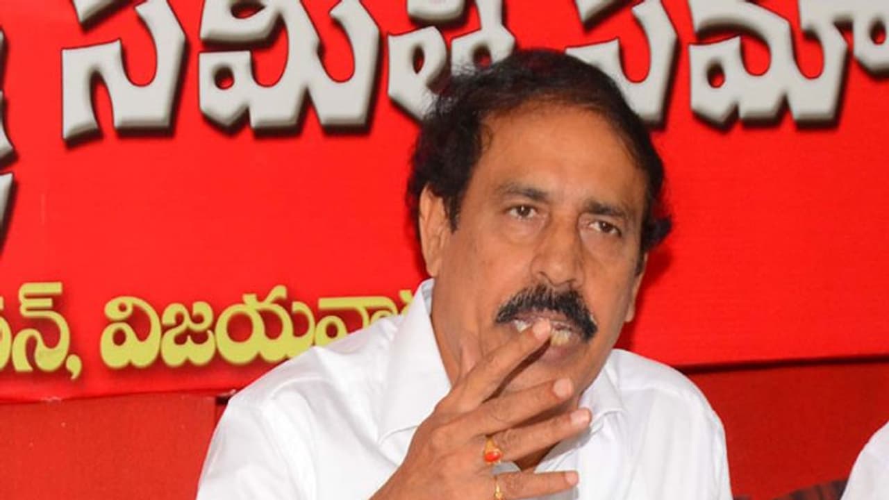 ఎస్ఈసీని తొలగించే అధికారం పార్లమెంట్దే.. జగన్కు లేదు: సీపీఐ రామకృష్ణ ఎస్ఈసీని తొలగించే అధికారం పార్లమెంట్దే.. జగన్కు లేదు: సీపీఐ రామకృష్ణ