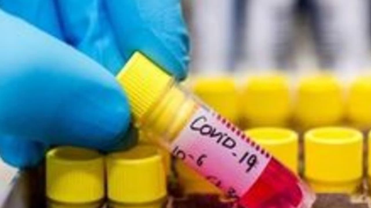 239 பேர் பலி..! இந்தியாவில் அசுர வேகம் எடுக்கும் கொடூர கொரோனா..!