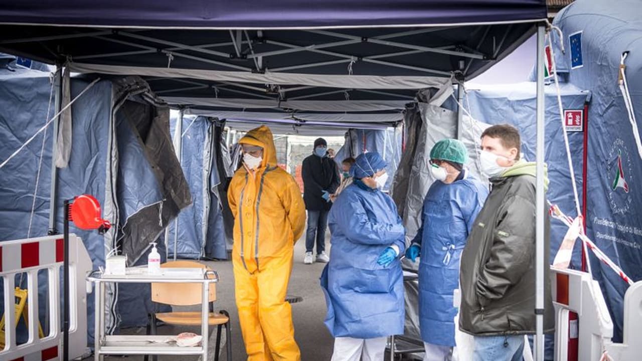 कोरोना का कहर: 7,447 पहुंची की संख्या, 239 की मौत कोरोना का कहर: 7,447 पहुंची की संख्या, 239 की मौत